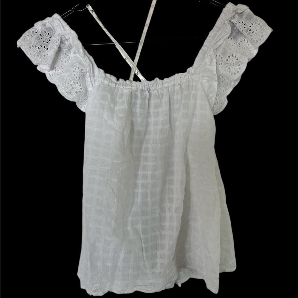 🌺Jessica Simpson White Smocked Ruffled Blouse